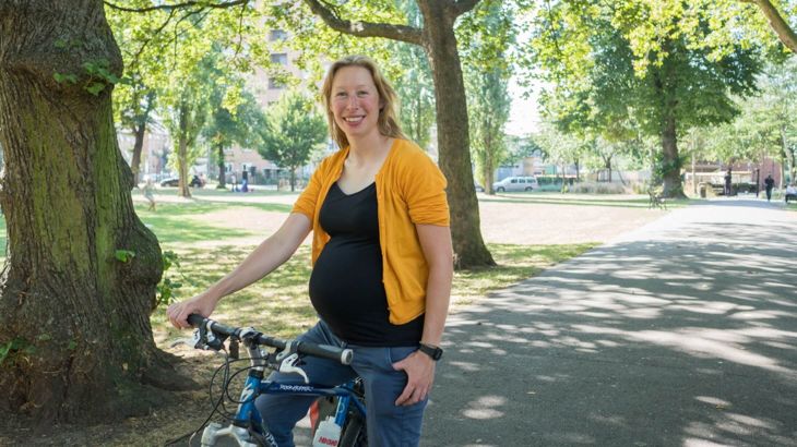 Pregnant cyclist, ©2016, Jonathan Bewley