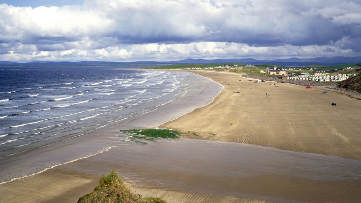 Rossnowlagh beach in Nothern Ireland along NCN